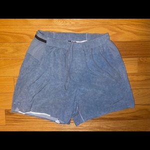 Men’s Lululemon Shorts with Liner